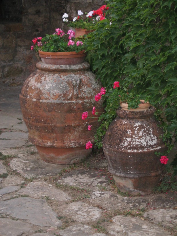 antique-Italian-olive-jars.jpg