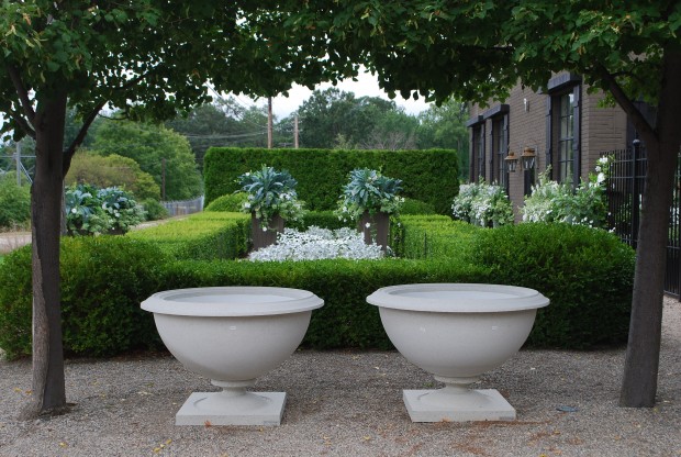 Frank-Lloyd-Wright-style-urns.jpg