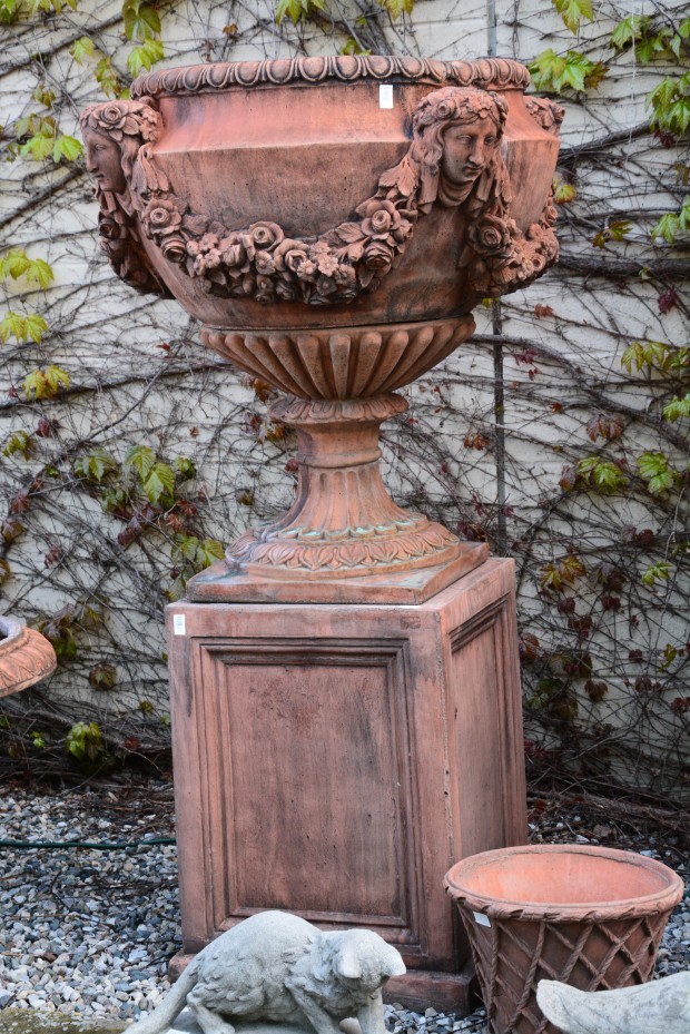 Italian-style-urn.jpg